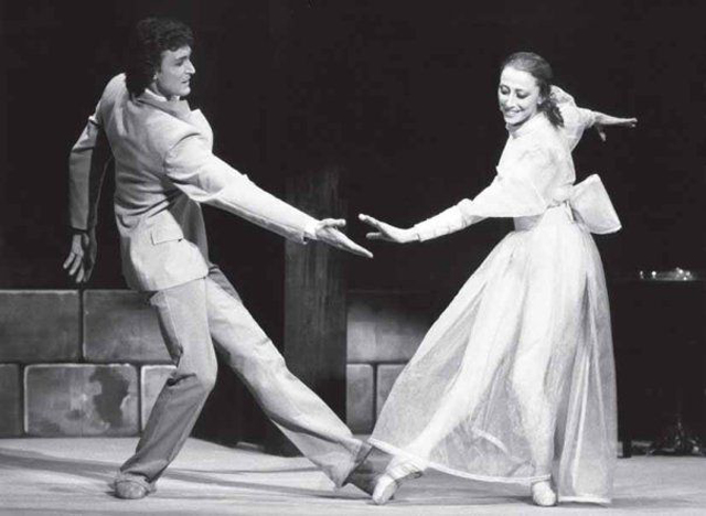 Scène du spectacle La Dame au petit chien. Photo — Archives du théâtre.